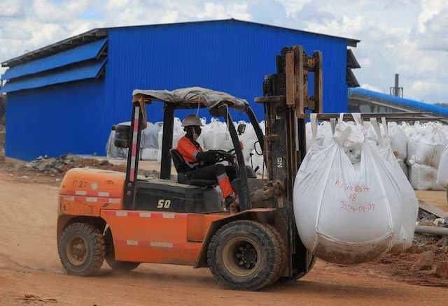 Çinli Huayou, Zimbabve'den İlk Lityum Tuzu İhracatını Gerçekleştirdi