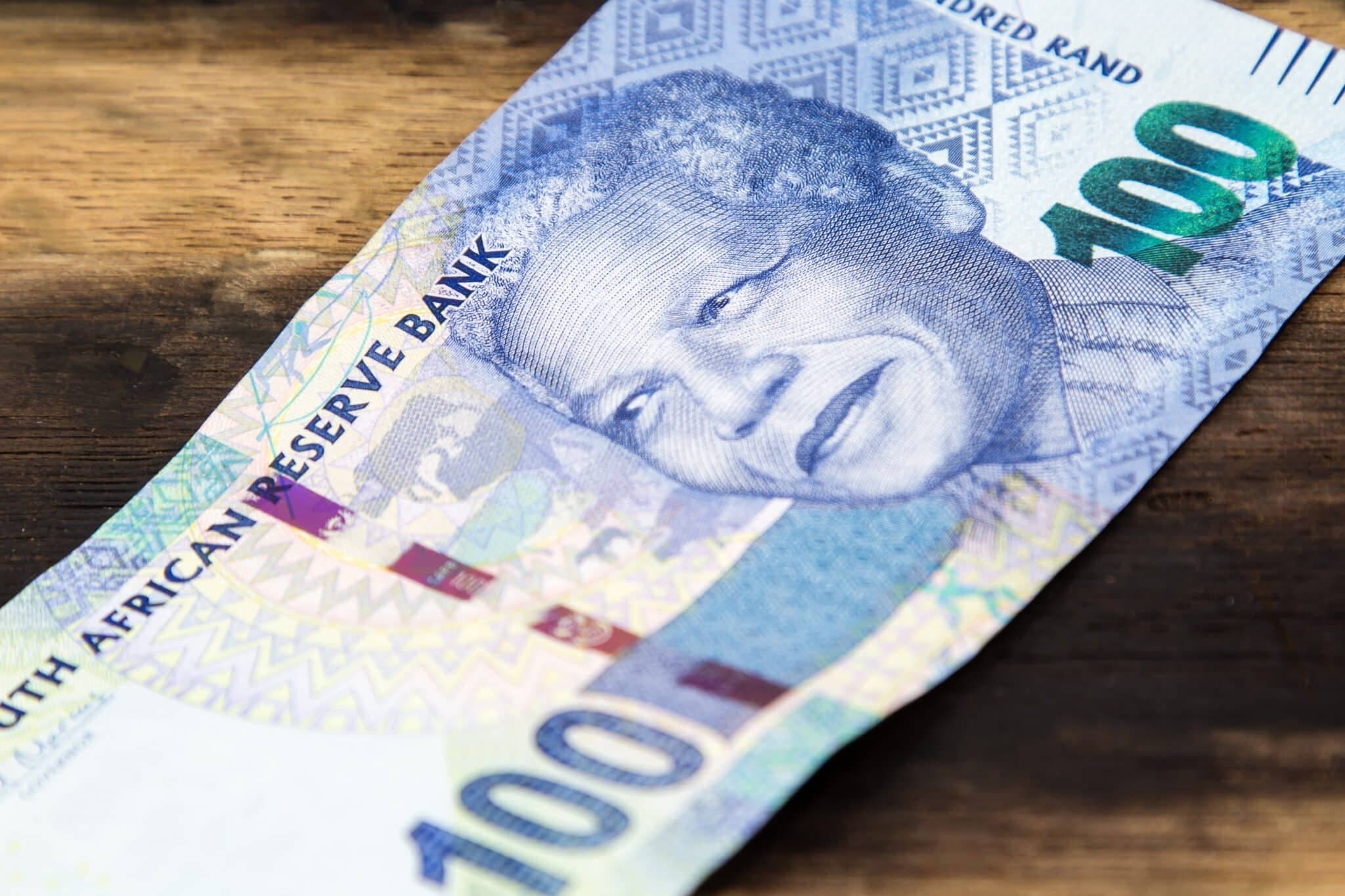 Güney Afrika Randı, İran Savaşı Belirsizliği Ortasında Fed Kararını Beklerken Düşüşte